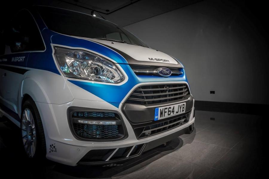 Ford Transit Custom M-Sport 2015 года  (фото 16 из 38)